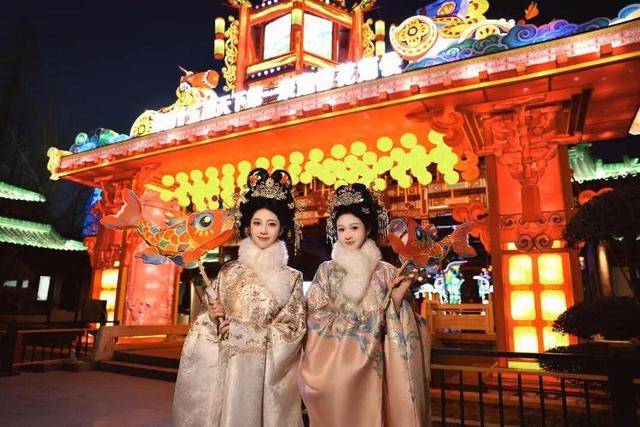 趕緊收藏！天下第一泉迎春花燈會(huì)今夜點(diǎn)亮，「賞燈地圖」首發(fā)，一圖看懂超全點(diǎn)位~