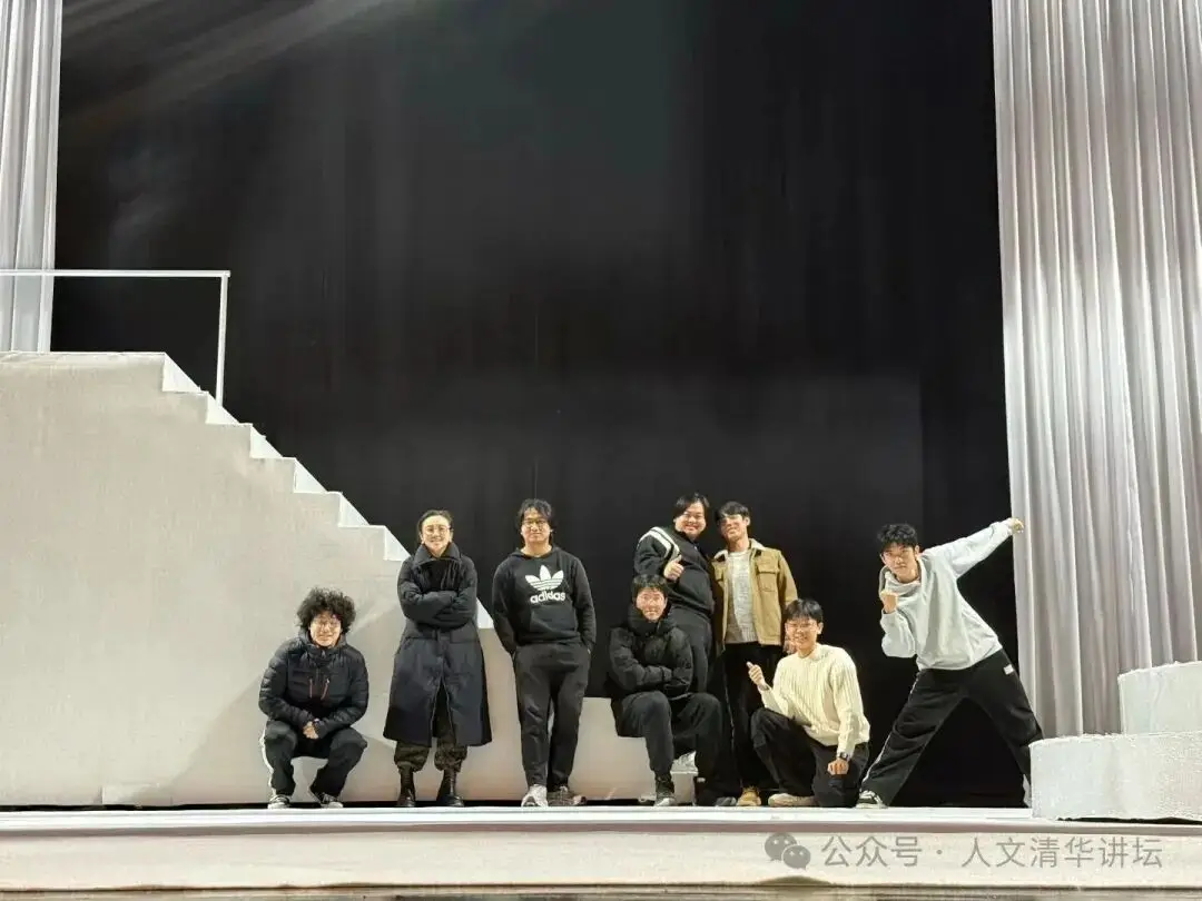 從經(jīng)管學(xué)院到哲學(xué)系：他在清華導(dǎo)演了13部戲劇