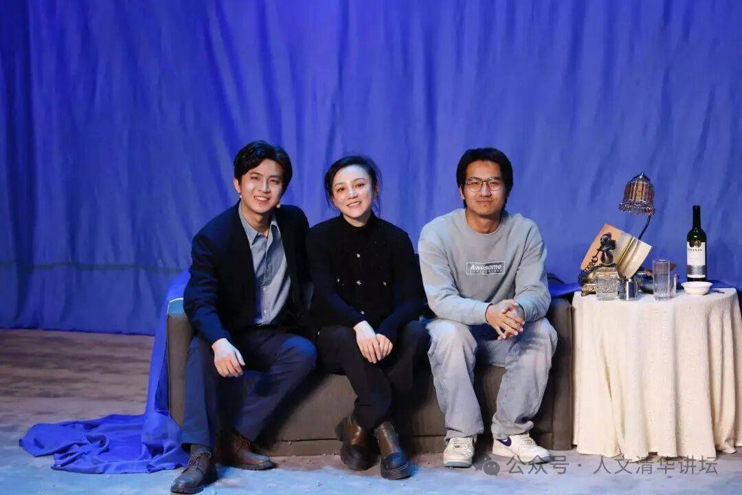 從經(jīng)管學(xué)院到哲學(xué)系：他在清華導(dǎo)演了13部戲劇