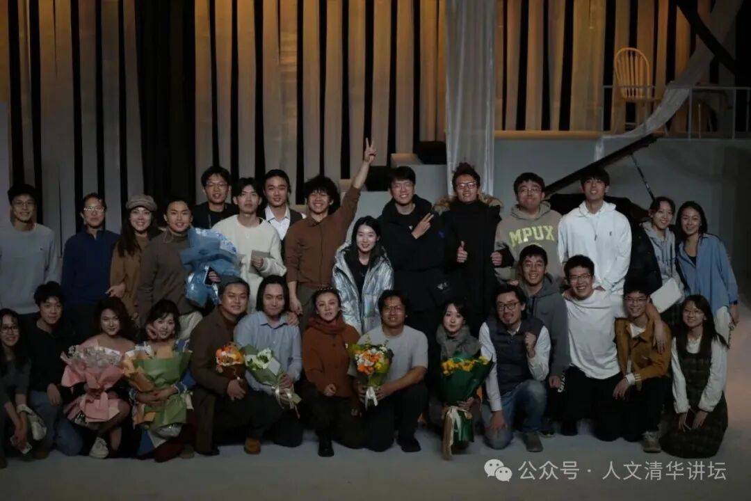 從經(jīng)管學(xué)院到哲學(xué)系：他在清華導(dǎo)演了13部戲劇