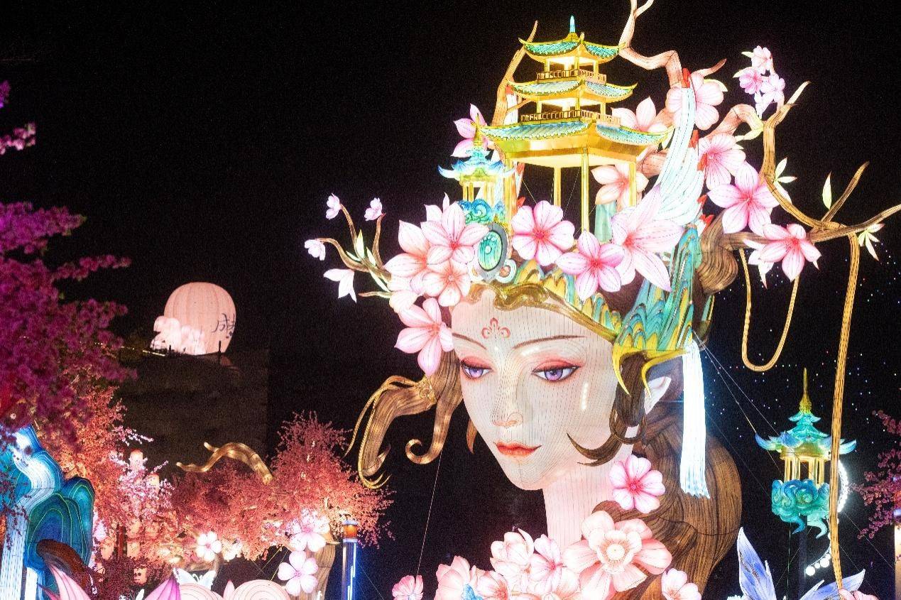 成都國際熊貓燈會全攻略｜一鍵收藏，帶你玩轉東安湖光影盛宴！