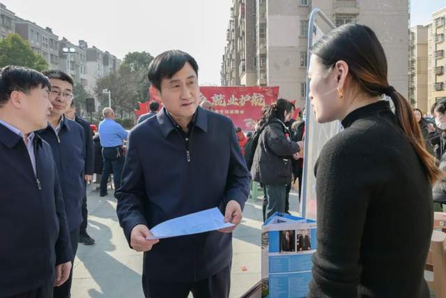 穩(wěn)就業(yè)、惠民生！崔步銀專題調(diào)研園區(qū)春節(jié)期間招聘工作