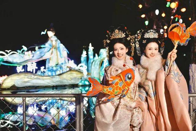 趕緊收藏！天下第一泉迎春花燈會(huì)今夜點(diǎn)亮，「賞燈地圖」首發(fā)，一圖看懂超全點(diǎn)位~