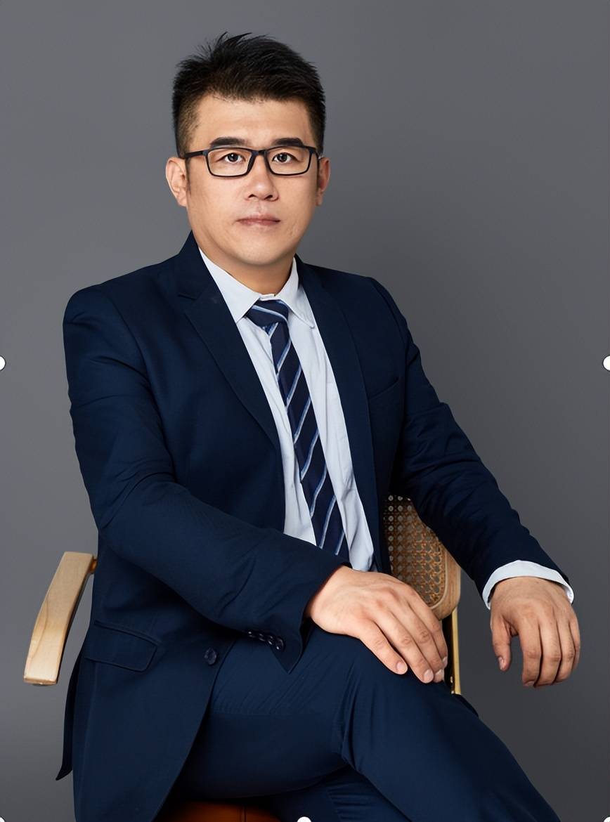 大學(xué)教師王竹卿，被停止研究生招生資格