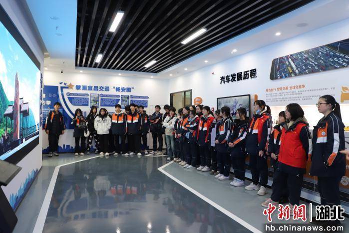 湖北宜昌：警校聯(lián)動開展交通安全教育實踐活動