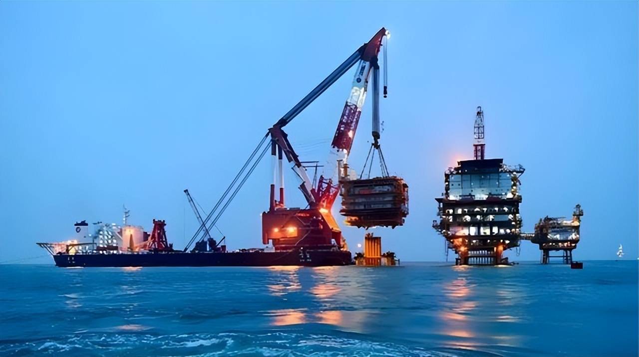 原創(chuàng)委內(nèi)瑞拉戲劇性解凍！美能源部長(zhǎng)：禁運(yùn)結(jié)束，要石油大幅增產(chǎn)