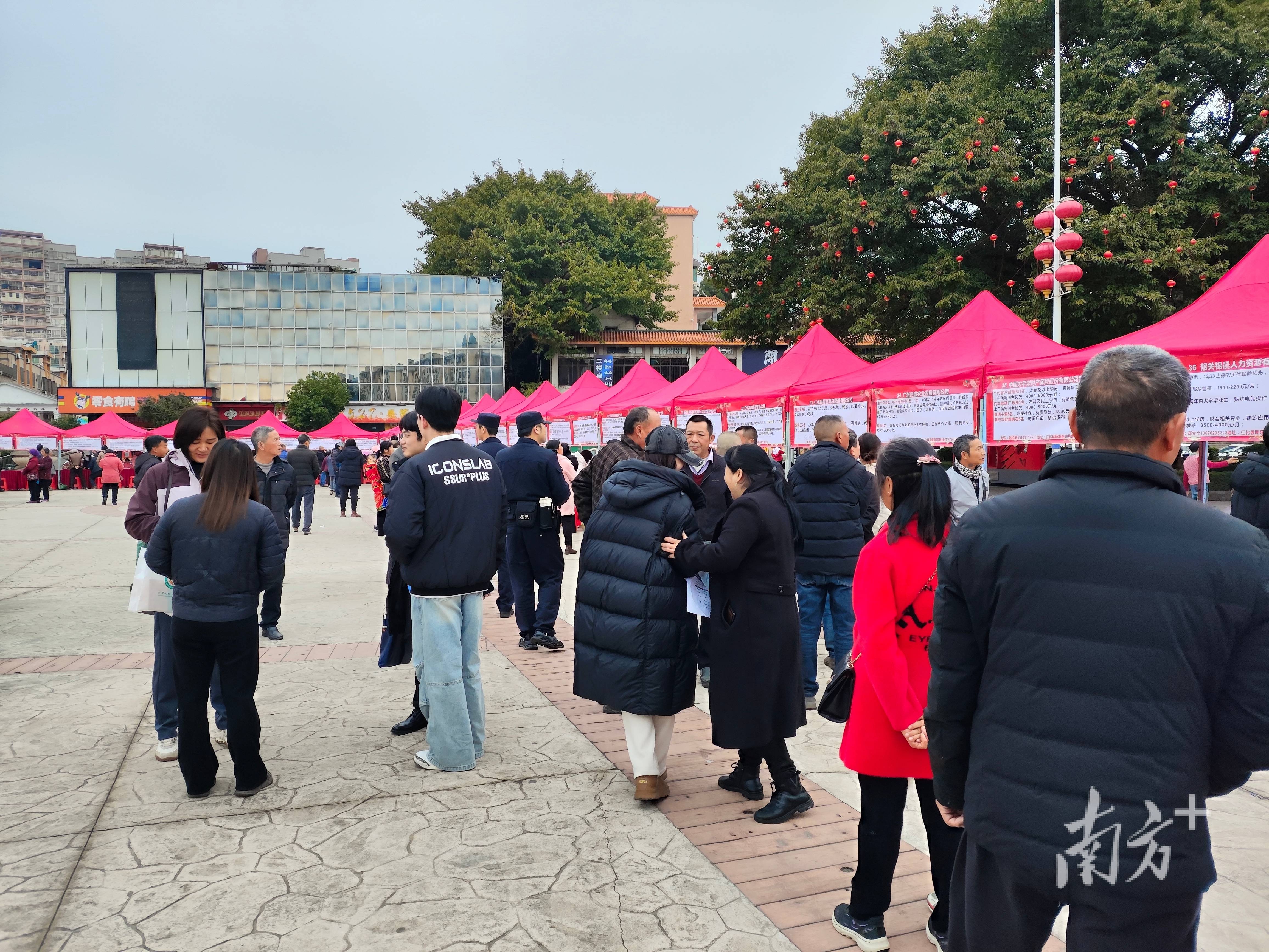 仁化：招聘就業(yè)、線上線下、技能培訓(xùn)，讓?shí)徫弧奥殹边_(dá)家門口