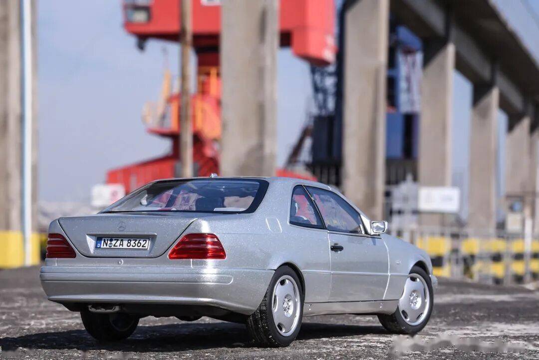 祝各位輪語人，新年越來越帥，荷包越來越厚，收藏越來越有品味！