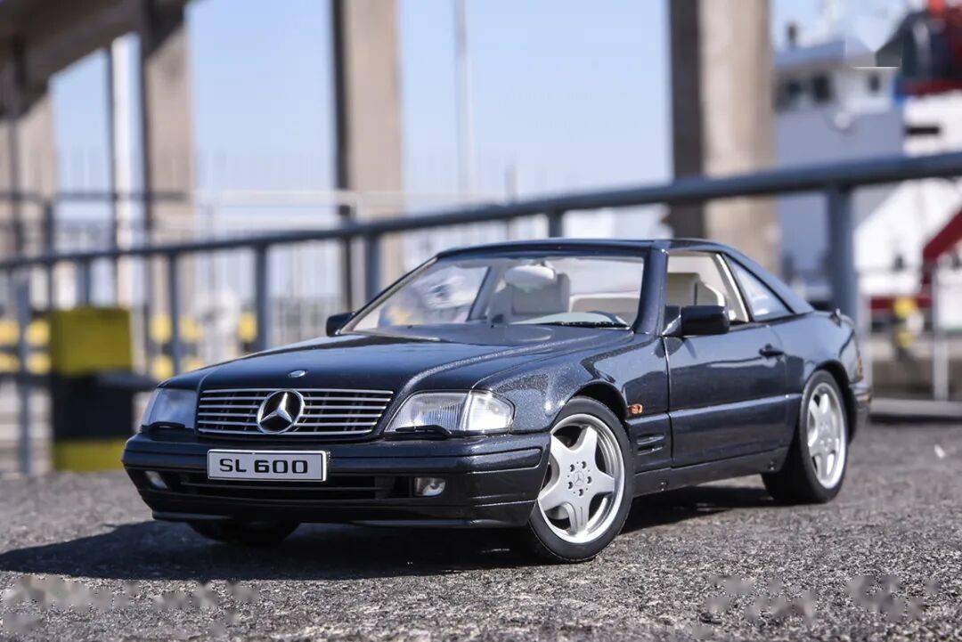 祝各位輪語人，新年越來越帥，荷包越來越厚，收藏越來越有品味！