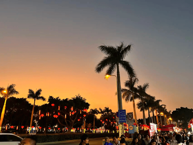 原創(chuàng)春節(jié)走親戚，年輕人“反向教育”長輩