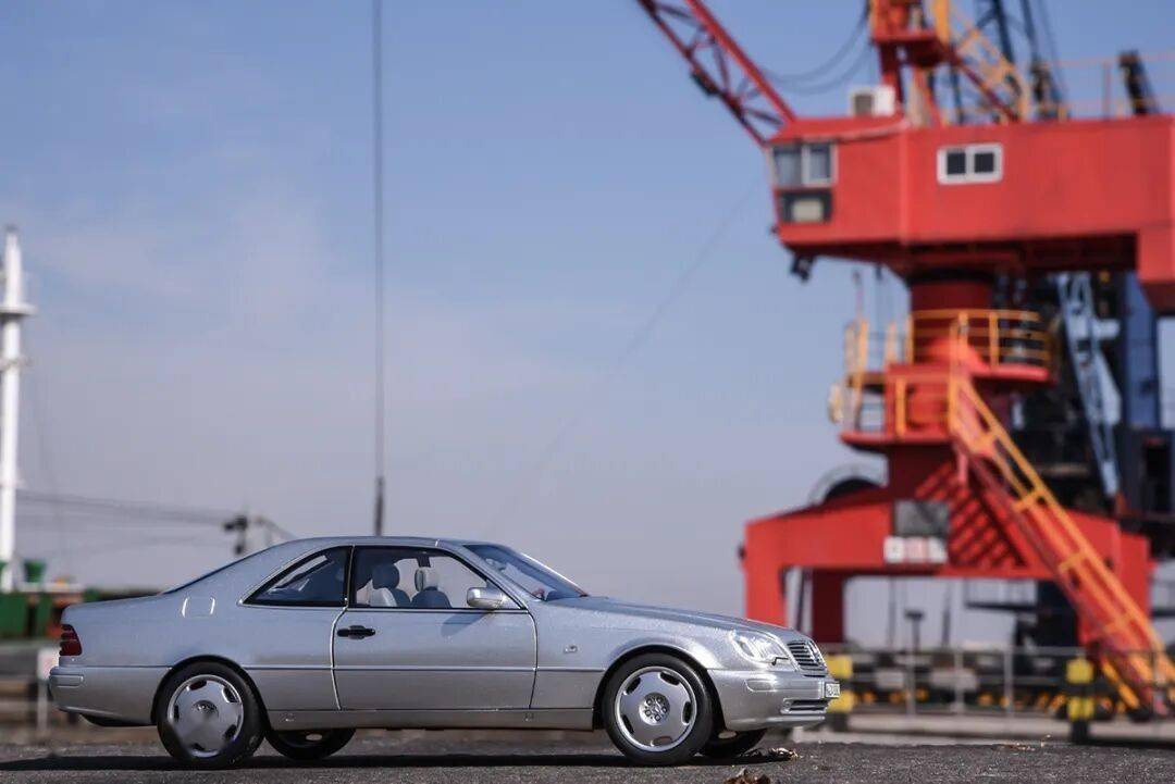 祝各位輪語人，新年越來越帥，荷包越來越厚，收藏越來越有品味！