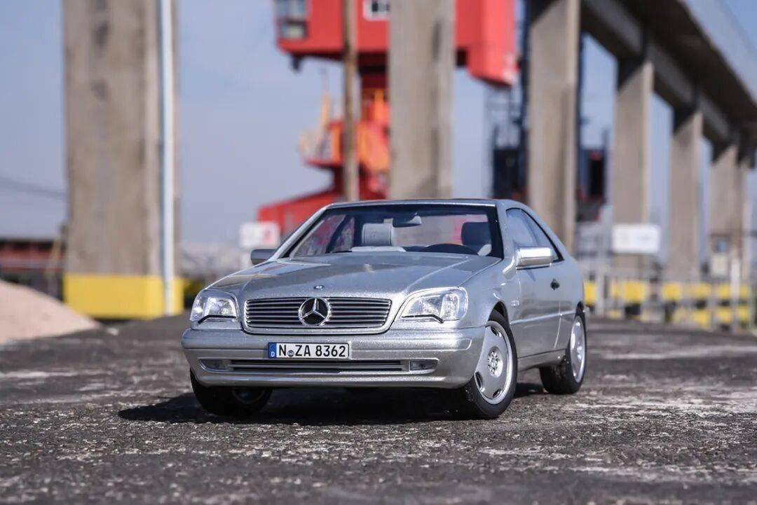 祝各位輪語人，新年越來越帥，荷包越來越厚，收藏越來越有品味！