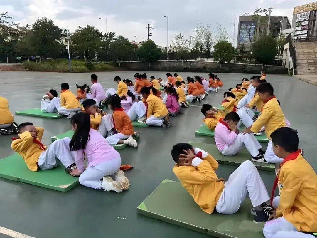 讓教育回歸本質：喚醒生命，賦能成長|何明程：十二年不擾，才是最好的“育兒藥”