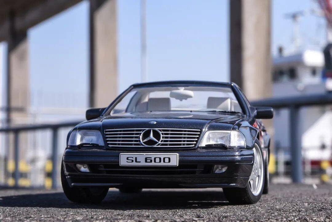 祝各位輪語人，新年越來越帥，荷包越來越厚，收藏越來越有品味！