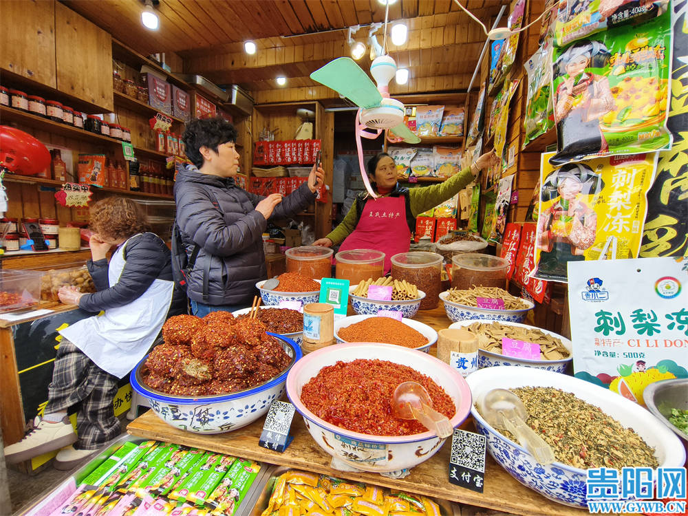 青巖古鎮(zhèn)成為新春旅游熱門打卡地