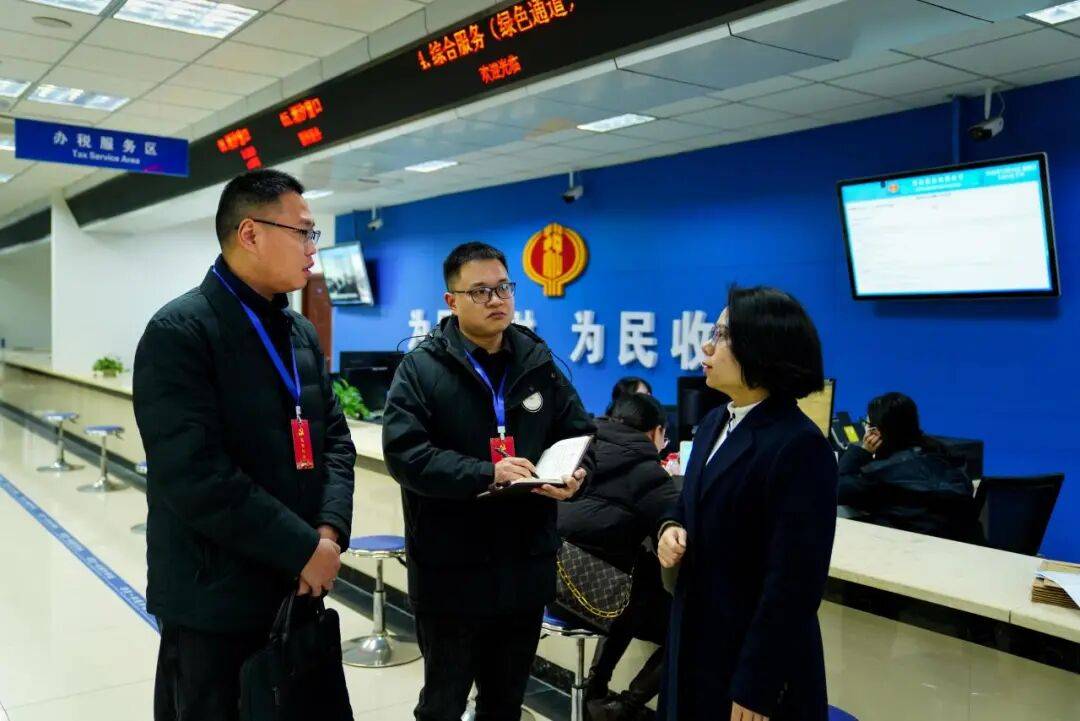 圖說(shuō)紀(jì)事丨嚴(yán)查違規(guī)吃喝、“快遞送禮”等“節(jié)日病”