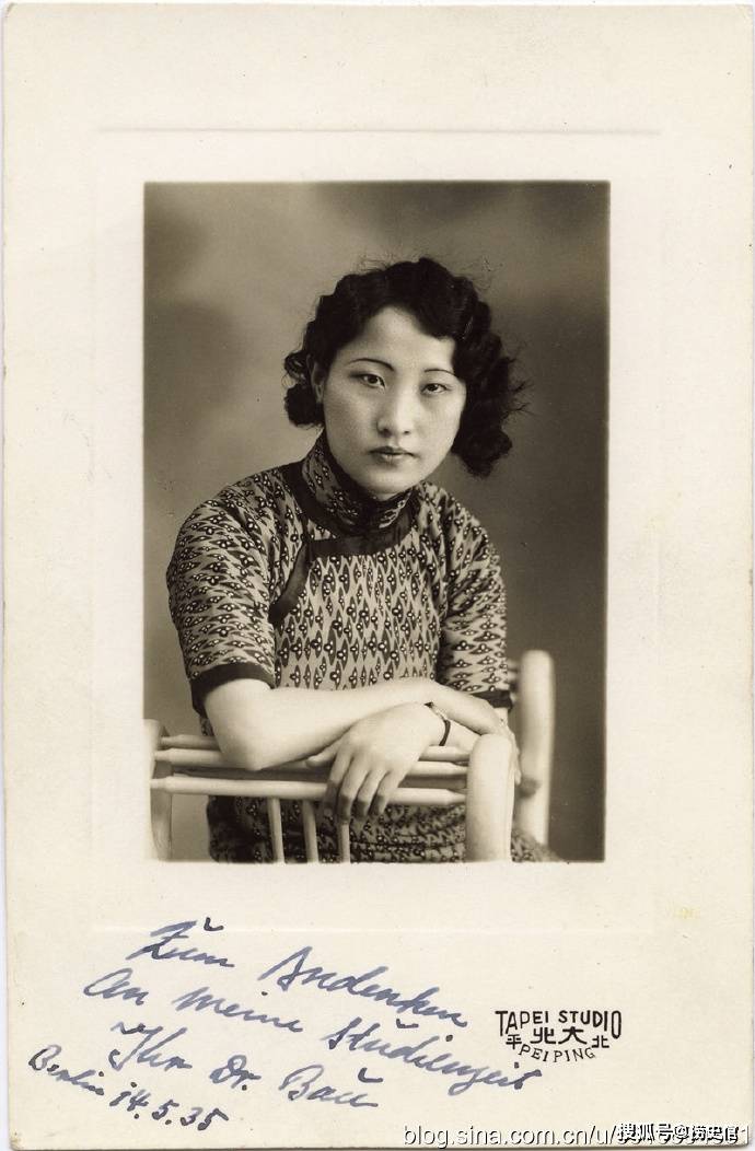 原創(chuàng)老照片：民國女性的婉約氣質是如何修成的？