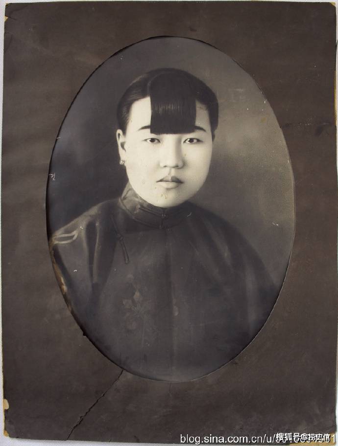 原創(chuàng)老照片：民國女性的婉約氣質是如何修成的？