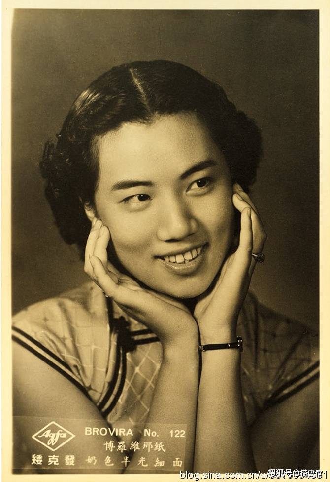 原創(chuàng)老照片：民國女性的婉約氣質是如何修成的？