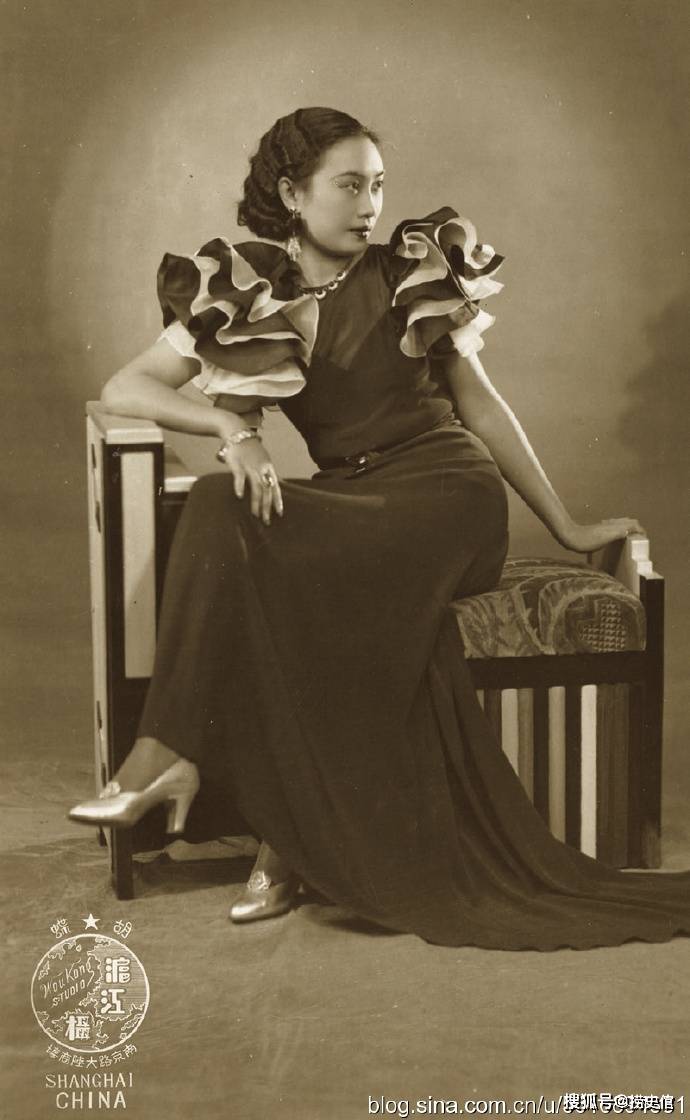 原創(chuàng)老照片：民國女性的婉約氣質是如何修成的？