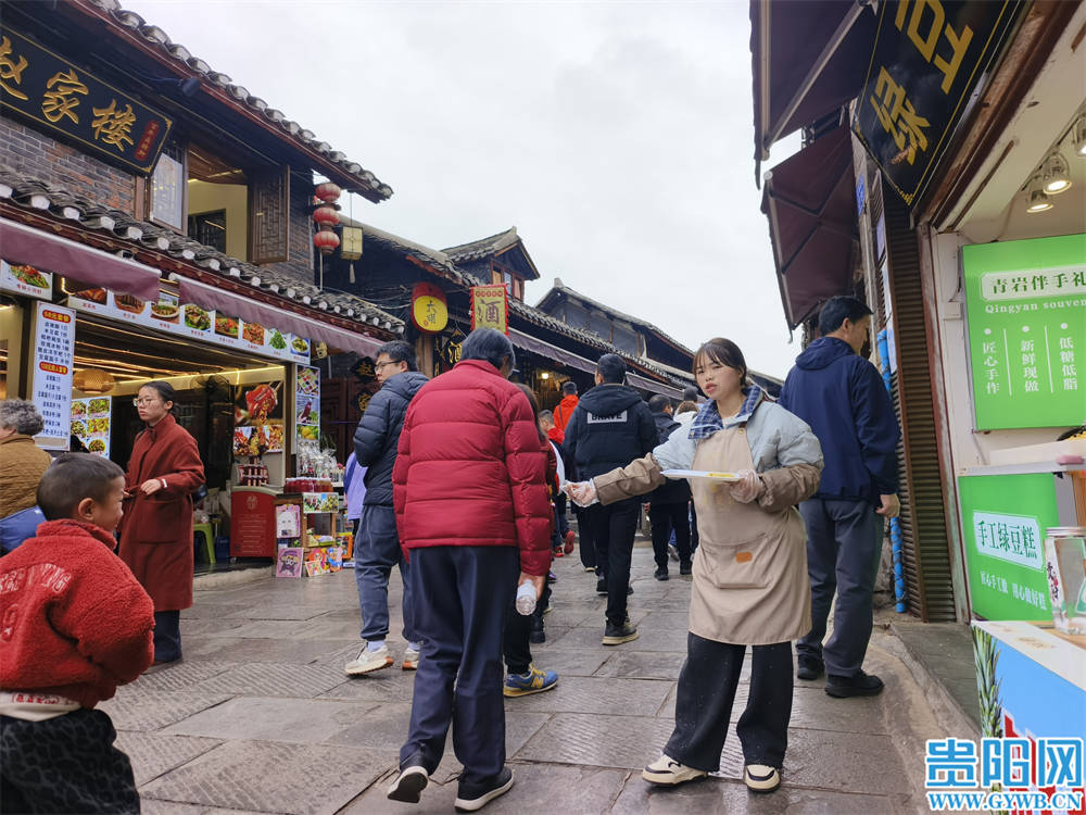 青巖古鎮(zhèn)成為新春旅游熱門打卡地