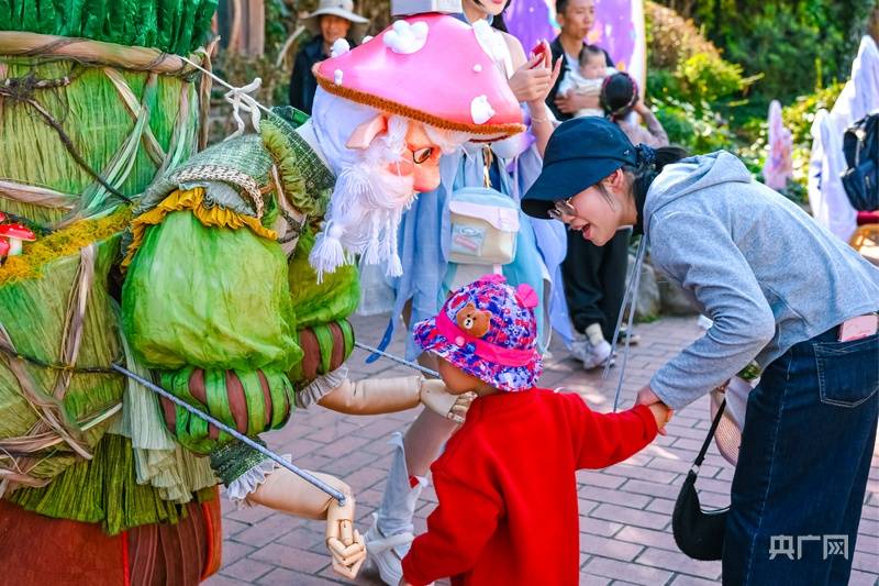 云南春節(jié)旅游市場“熱”力十足 文旅融合新場景受追捧