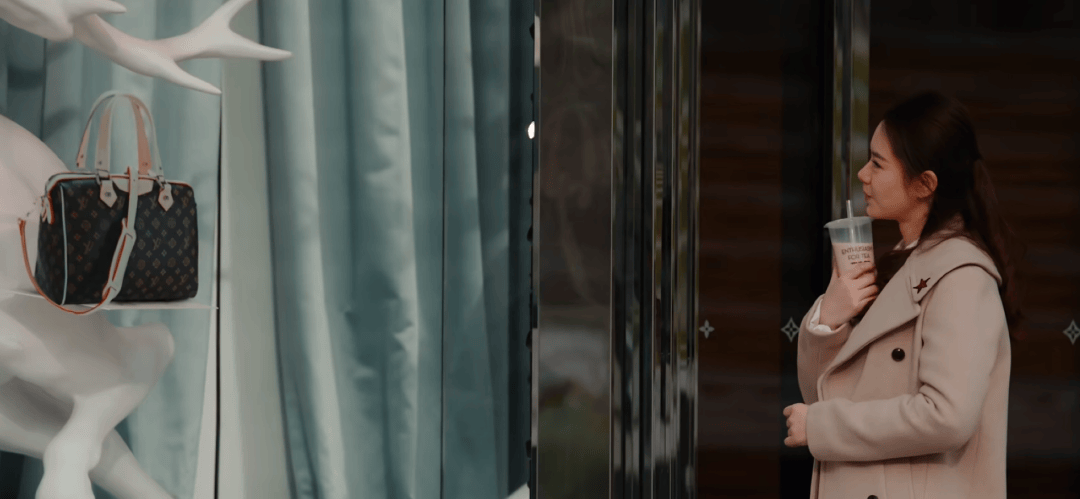 “11萬的愛馬仕只背過一次”，奢侈品正在失去中產女性