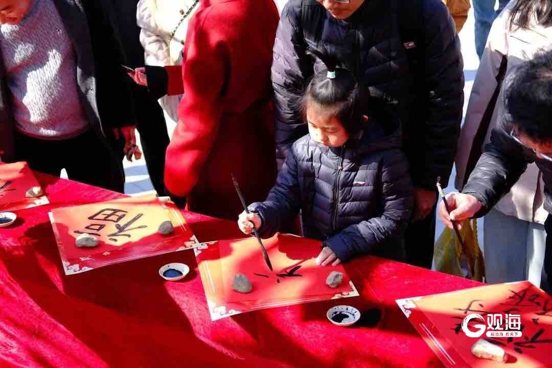 入境游“熱”，一元美食“暖”！青島嶗山風(fēng)景區(qū)人流如織年味濃