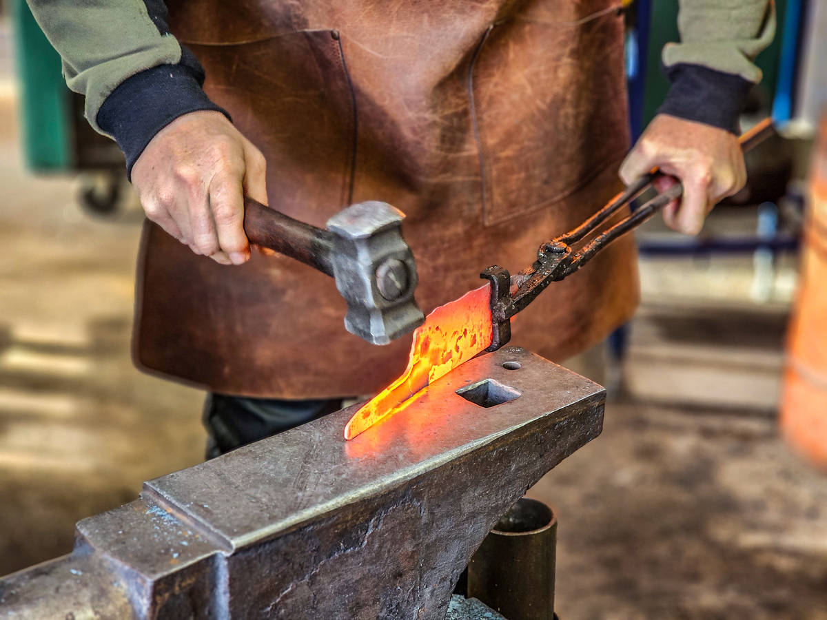 一口鐵鍋兩千年：中國炒菜背后的硬核科技史