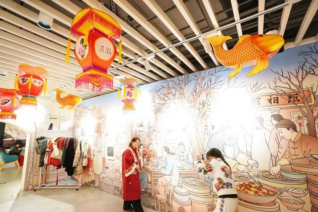 去圖書(shū)館、書(shū)店、廟會(huì)、市集“閱啟新春”，北京年味書(shū)香濃