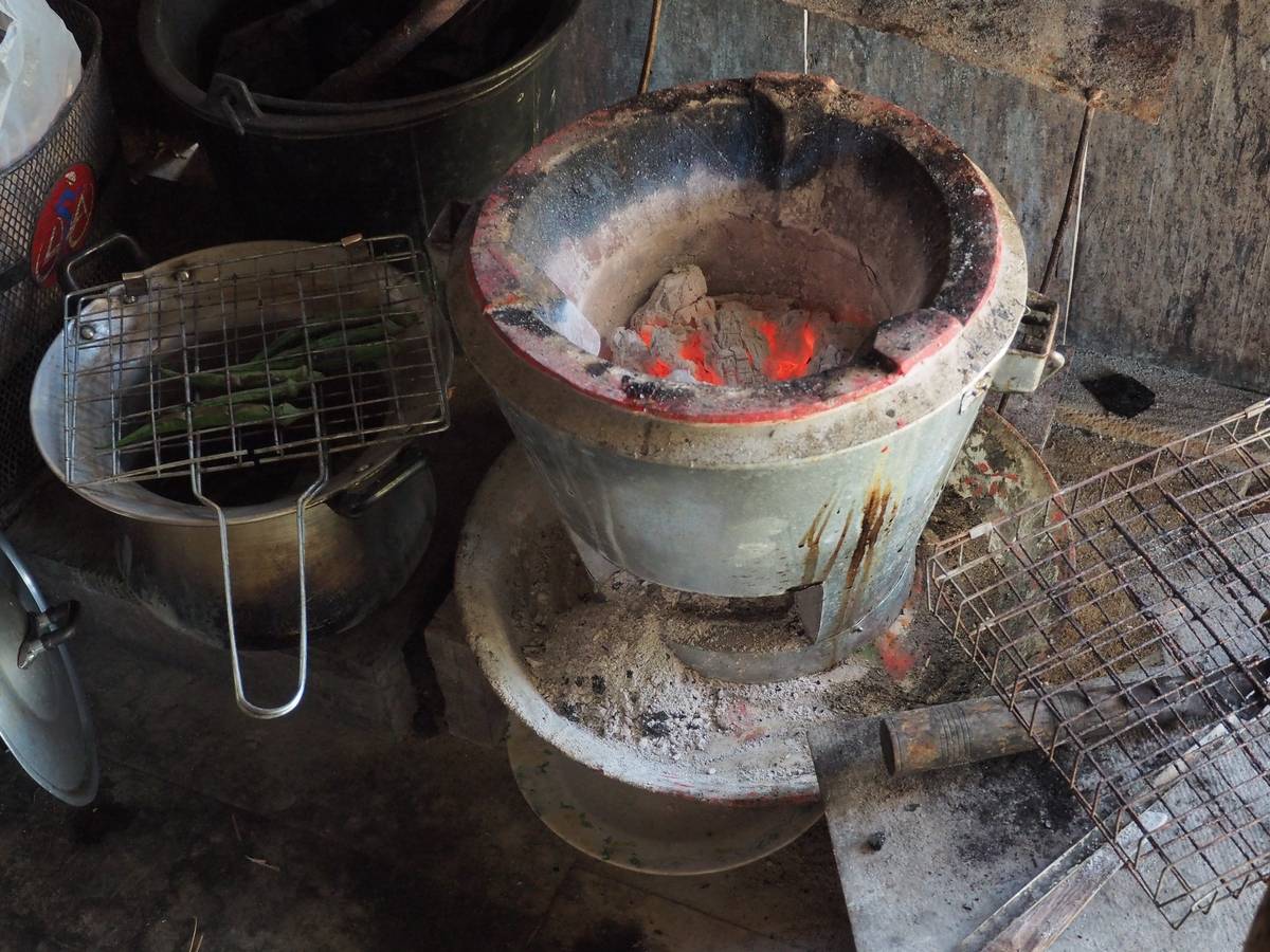 一口鐵鍋兩千年：中國(guó)炒菜背后的硬核科技史