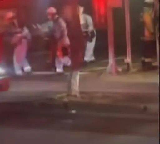 日本一圖書館內(nèi)發(fā)生殺人未遂事件，有人被擔(dān)架運走