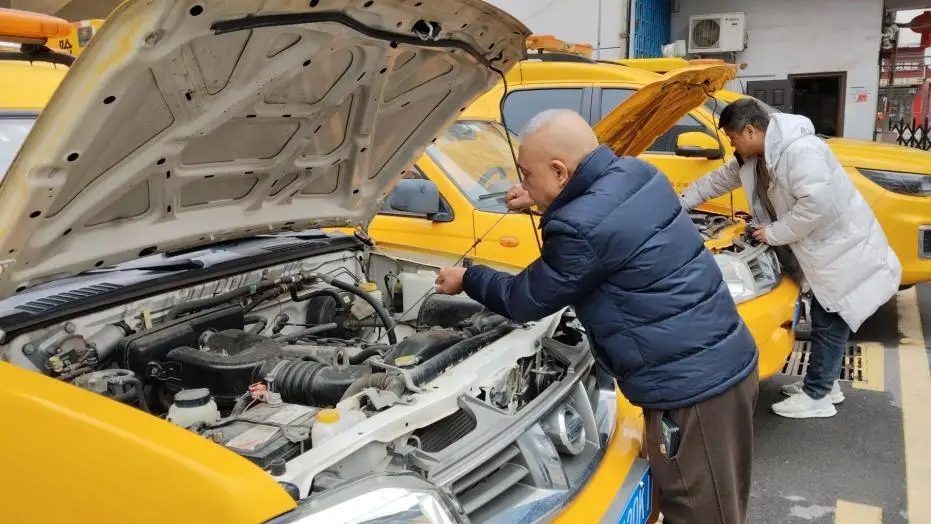 快速響應(yīng)+暖心服務(wù)：武漢“水管家”織密節(jié)日供水保障網(wǎng)