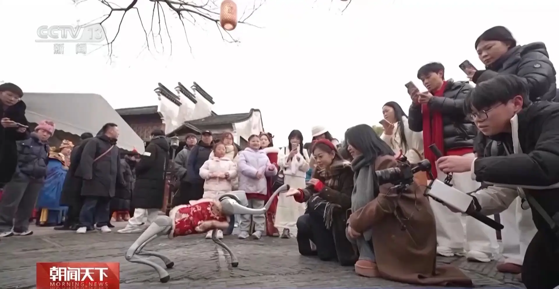 春節(jié)集中“上新”，AI產(chǎn)品成熱門“電子年貨”