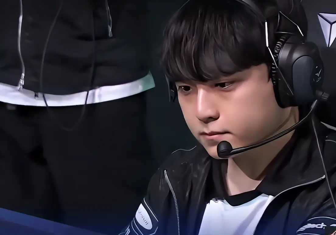 原創(chuàng)T1又開(kāi)始了，Oner黑科技螳螂輸給DK，F(xiàn)aker微表情讓人尋味