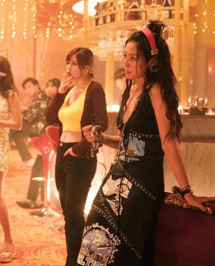 香港混血女星演夜總會(huì)公關(guān)小姐！被贊顏值天花板！中學(xué)時(shí)體重高達(dá)170斤