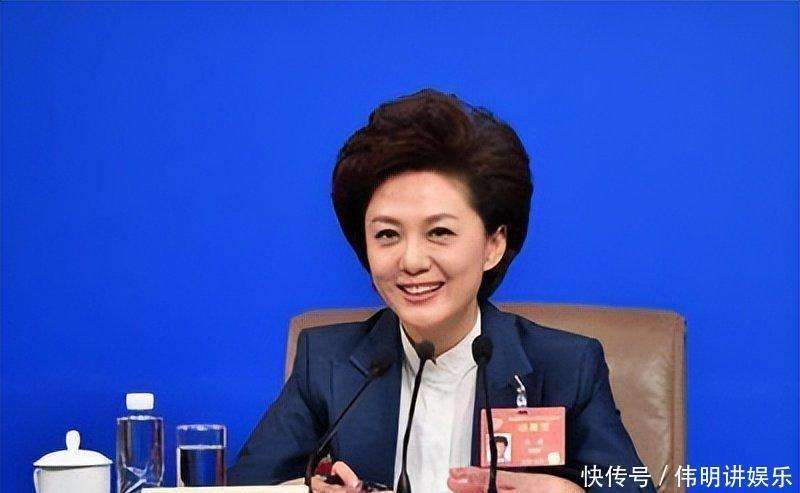 原創(chuàng)前央視主播海霞以河南大學(xué)學(xué)術(shù)副校長身份發(fā)言