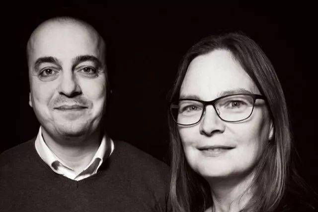 太拼了！為了保住畢業(yè)論文，研究生遭持槍搶劫時也沒撒手...