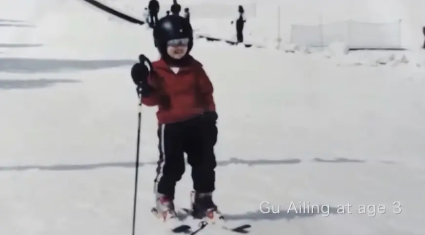 深一度｜谷愛凌，一朵綻放女性風(fēng)采的雪中玫瑰