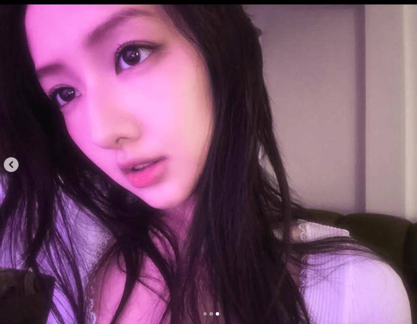 香港混血女星演夜總會(huì)公關(guān)小姐！被贊顏值天花板！中學(xué)時(shí)體重高達(dá)170斤