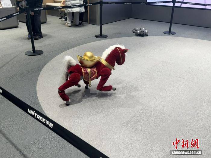 新春走基層丨春節(jié)消費(fèi)刮起“科技風(fēng)”