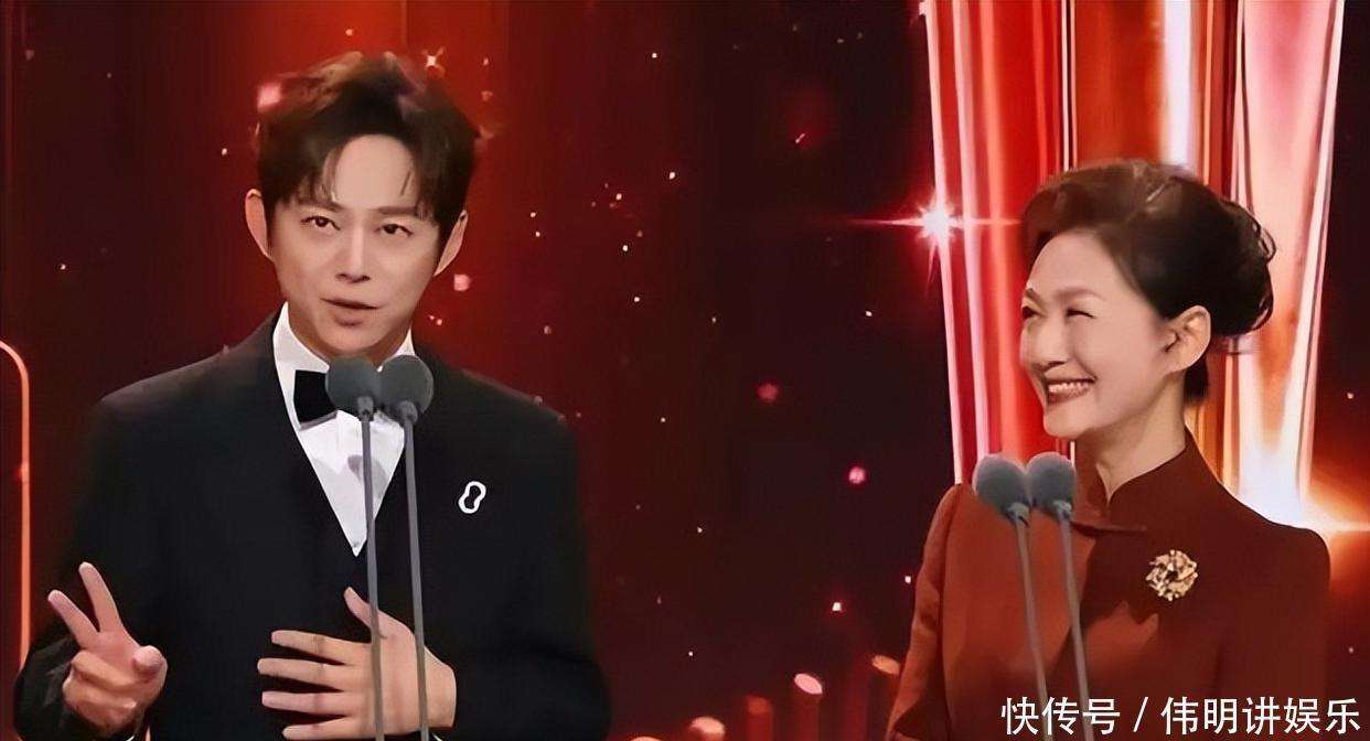 原創(chuàng)前央視主播海霞以河南大學(xué)學(xué)術(shù)副校長身份發(fā)言