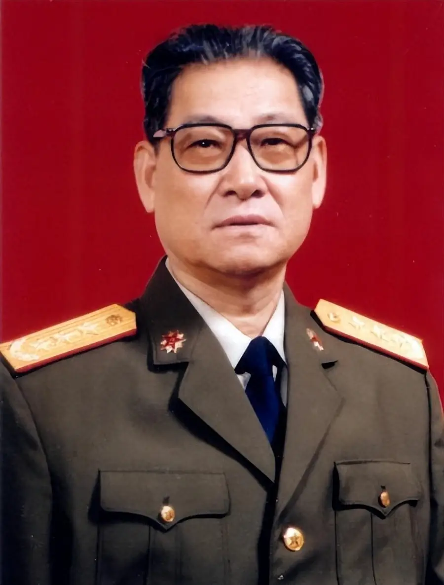 原創(chuàng)大軍區(qū)司令的兒子當(dāng)了鍋爐工