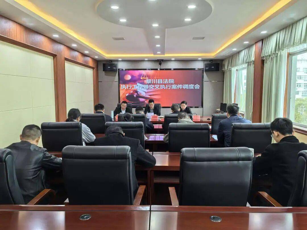 土地被“鎖死”，105本房產(chǎn)證“懸空”五年，誰把這盤“死棋”走活了？