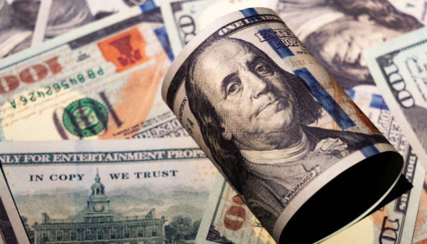 中國(guó)科技公司，正在全球放貸