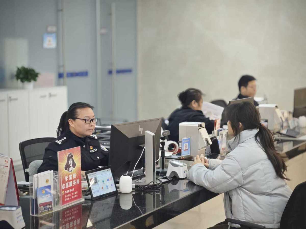 緊急救援、快速破案、周到服務(wù)！武漢民警守護(hù)春節(jié)歡樂祥和