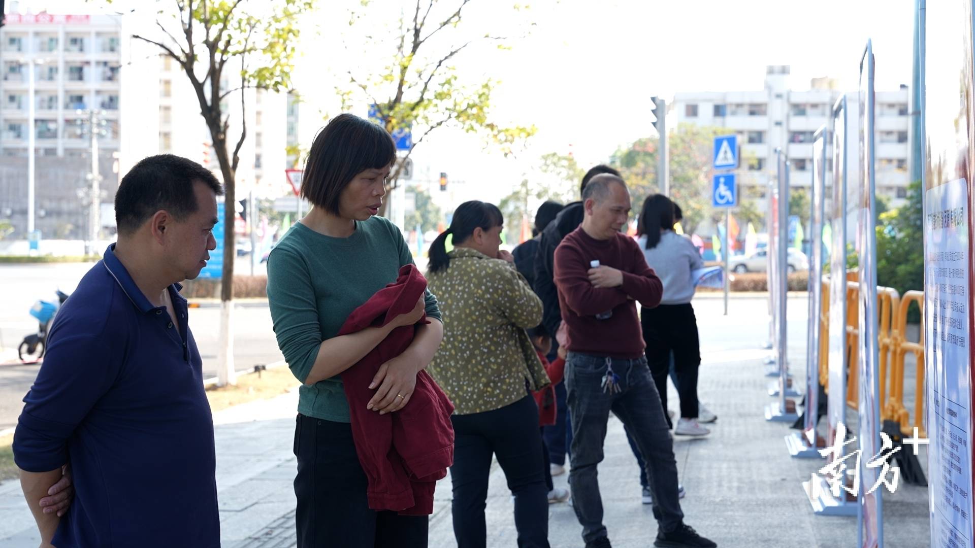 河源國家高新區(qū)“春風(fēng)行動(dòng)”點(diǎn)燃新春招聘熱潮