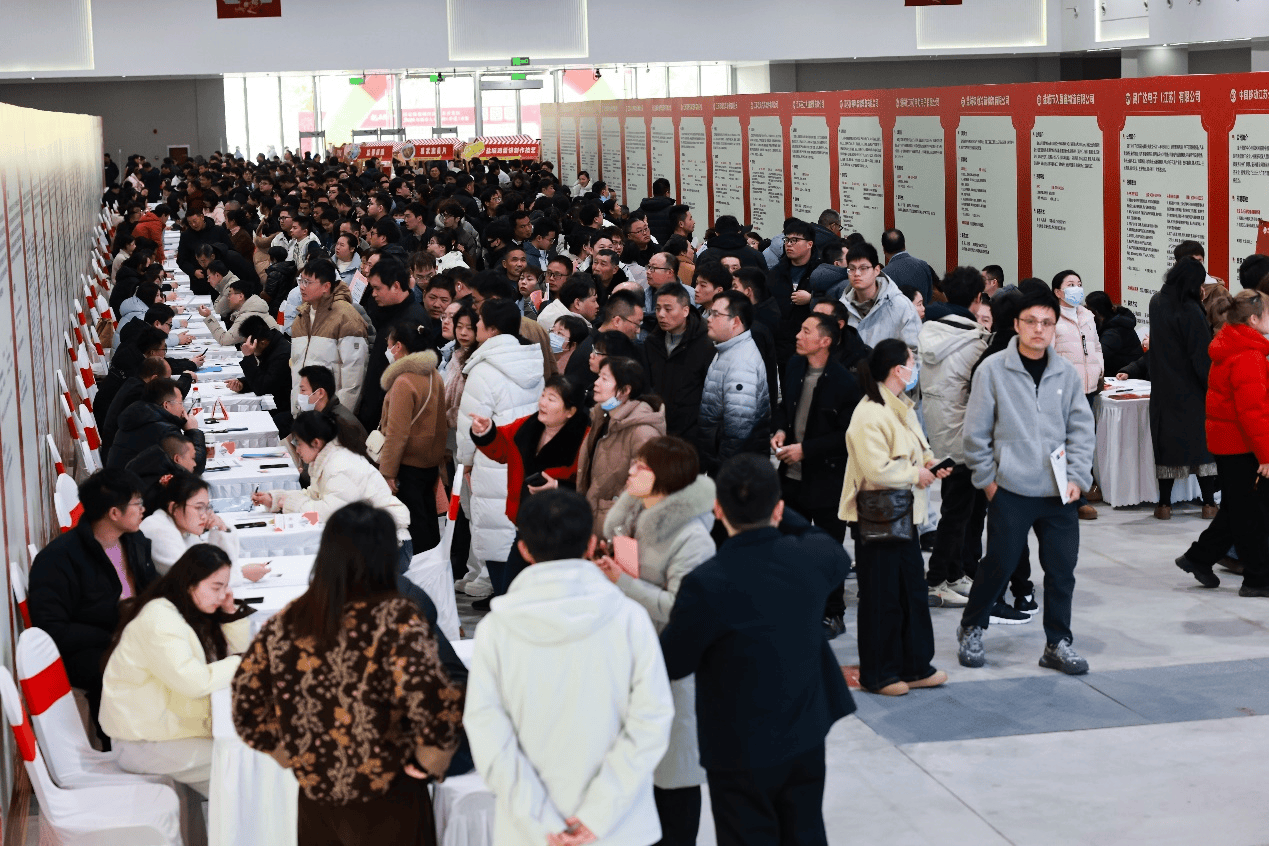 鹽城經(jīng)開(kāi)區(qū)2026年新春人才招聘（非遺）市集人氣火爆