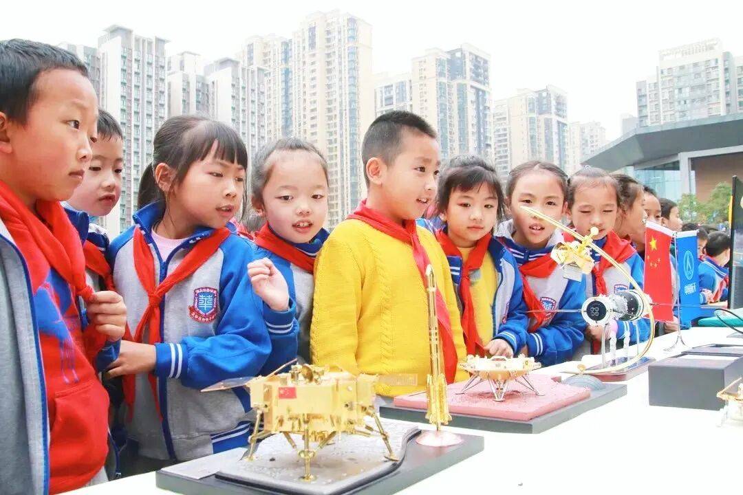 劉偉：警惕創(chuàng)新口號(hào)下的教育空心化—— 中小學(xué)雙基教育與創(chuàng)新教育協(xié)同發(fā)展的理性思考