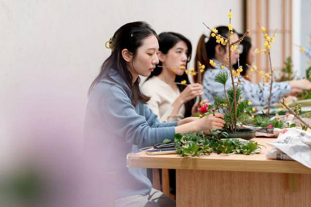 藝術(shù)共融，美育無(wú)聲！新春期間，深圳美術(shù)館的公共教育活動(dòng)受熱捧